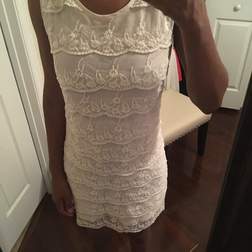 Charlotte Russe lace dress - Picture 2 of 3